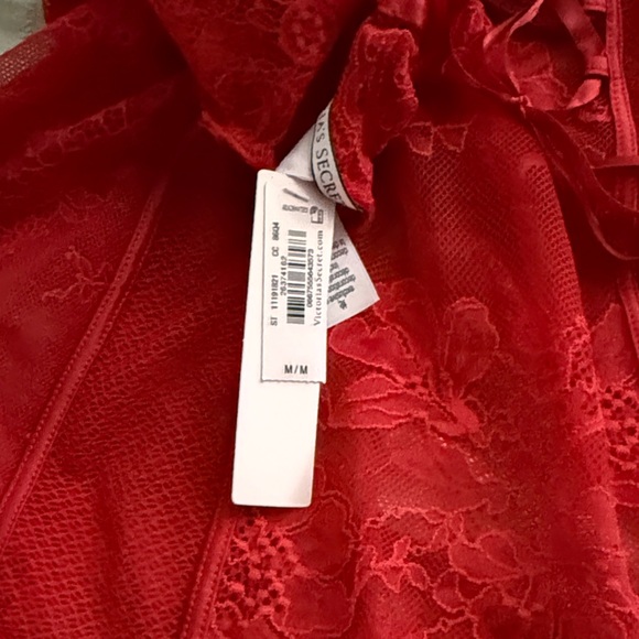 ** Victoria’s Secret ** Elegant Red Lace Lingerie Set adjustable with garter - M - Picture 8 of 13
